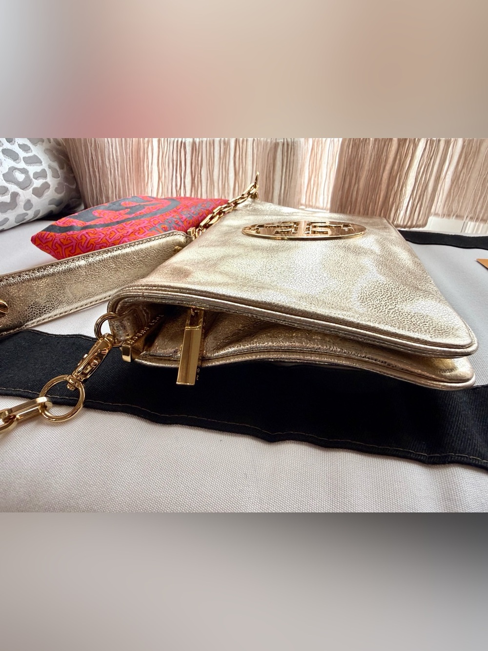 Tory Burch Reva Metallic Gold Leather Shoulder Bag / Clutch w Chain Strap - Picture 10 of 12